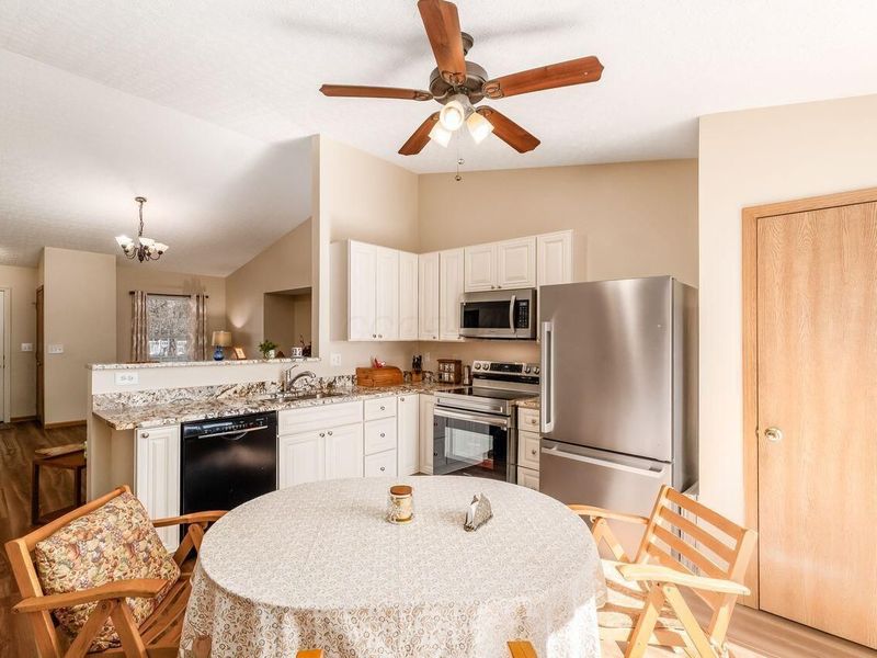 5445 Beresford Street , Unit 220, Canal Winchester, OH 43110 Photo 12