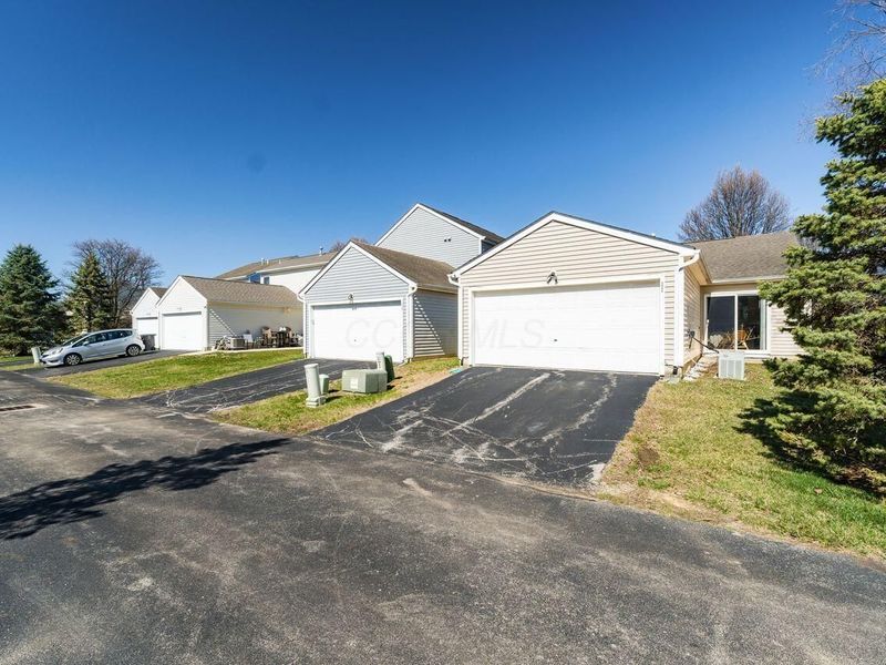 5445 Beresford Street , Unit 220, Canal Winchester, OH 43110 Photo 27