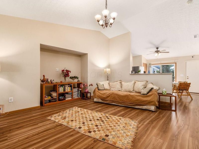 5445 Beresford Street , Unit 220, Canal Winchester, OH 43110 Photo 9