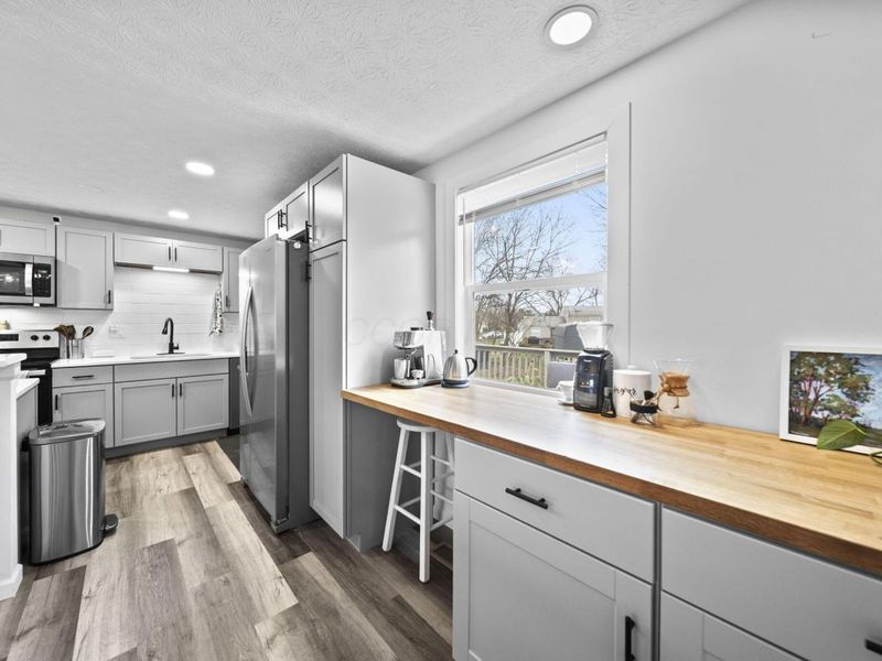 2310 Tempest Drive, Columbus, OH 43232 Photo 5