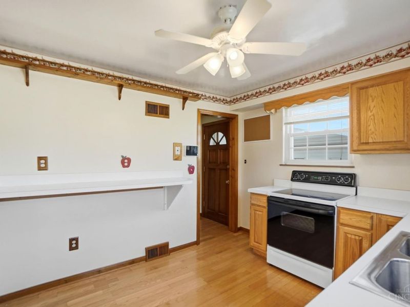 7569 West Chester Road, West Chester, OH 45069 Photo 11