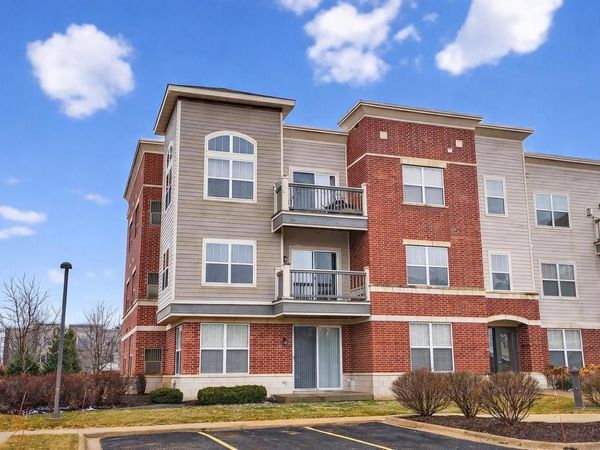 5198 Sassafras Drive, Unit 202, Fitchburg, WI 53711