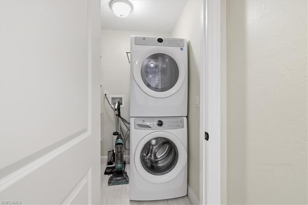 1201 SE 14th St , Cape Coral, FL 33990 Photo