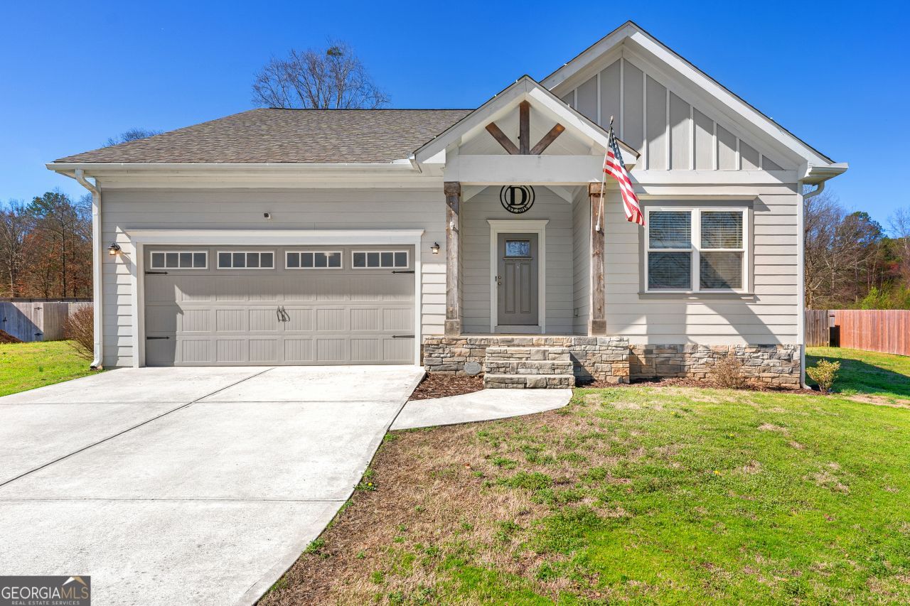 529 North Point Circle, Hartwell, GA 30643 Main Photo