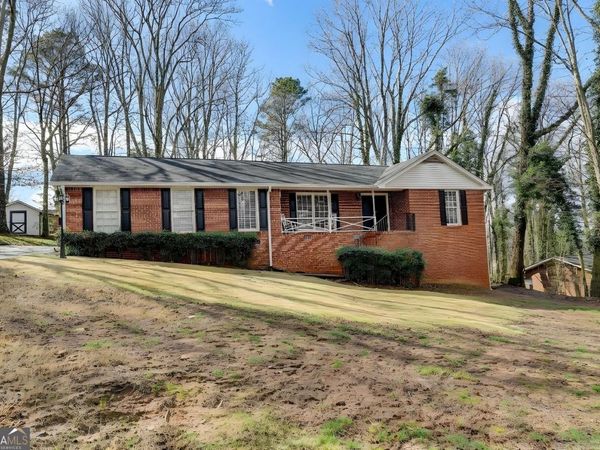 2325 Sussex Court, Snellville, GA 30078