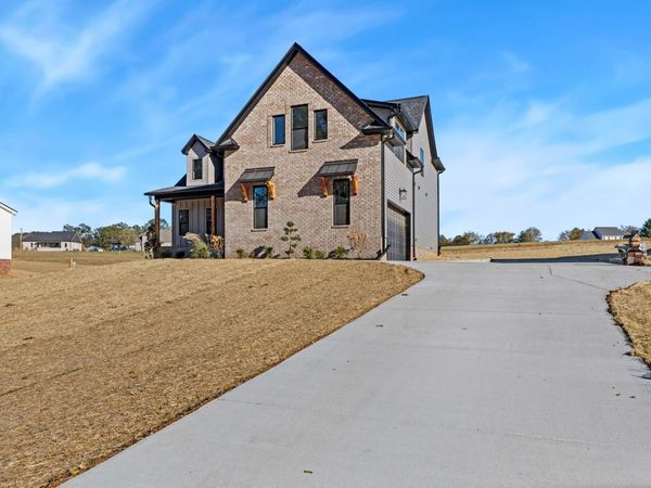 1705 Sulphur College Rd , Hartsville, TN 37074