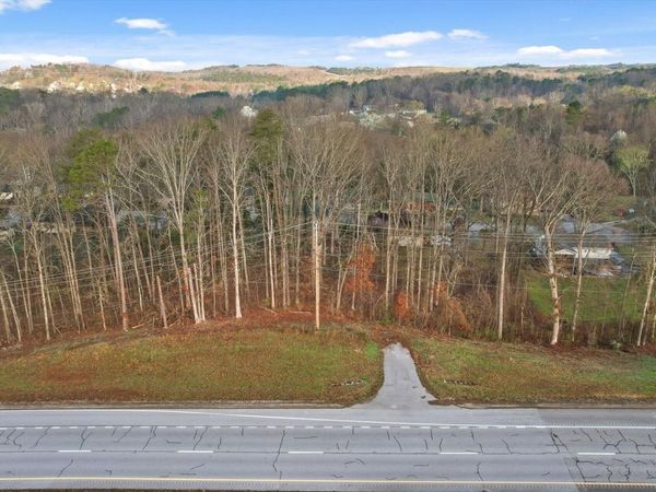 8961 Highway 58 , Harrison, TN 37341