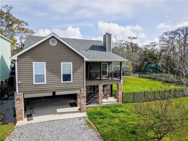 1707 CLAIBORNE Street, Mandeville, LA 70448