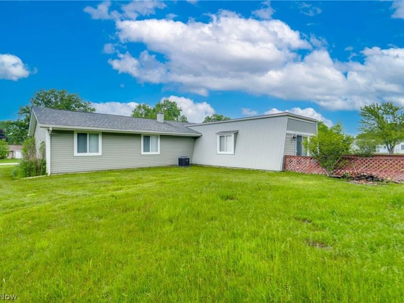 9109 Seminole Lane, Macedonia, OH 44056 Photo 2