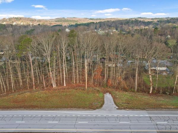 8961 Highway 58 , Harrison, TN 37341