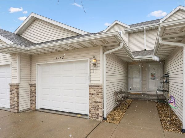 2262 49th St , Marion, IA 52302