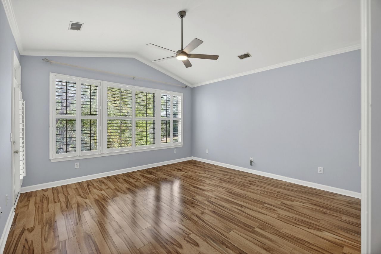 188 Fair Sailing Road Photo 17