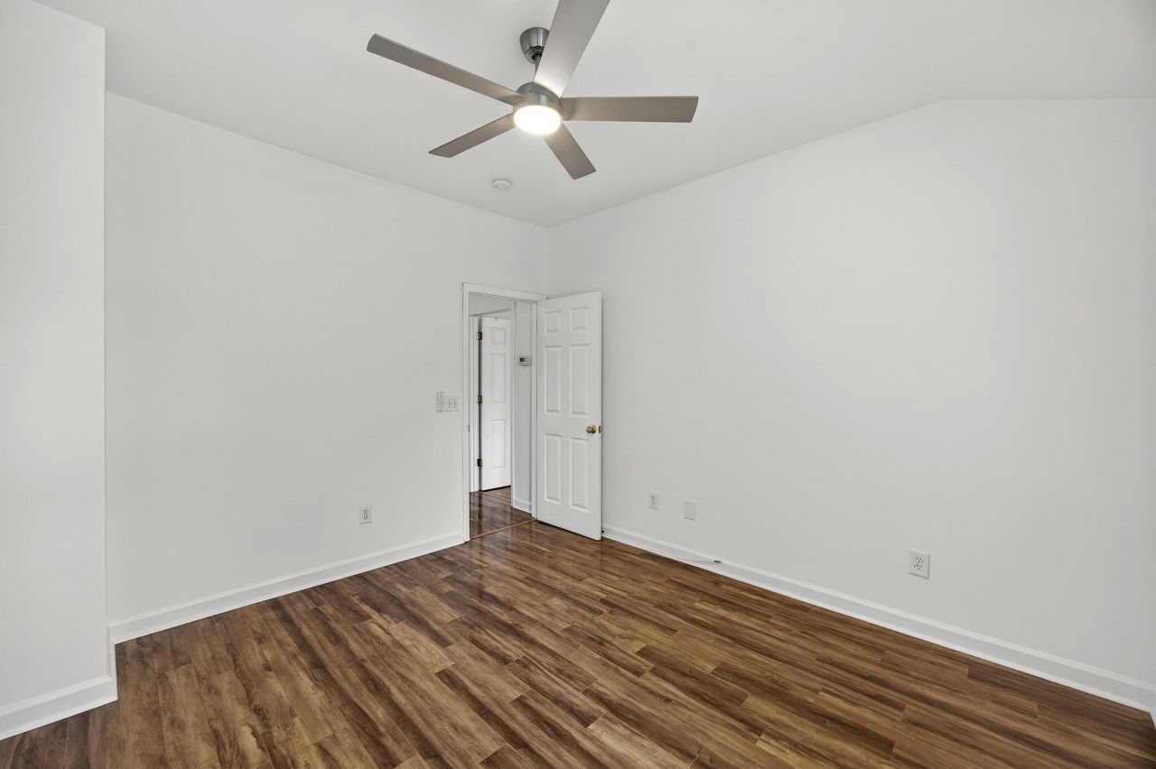 188 Fair Sailing Road Photo 40