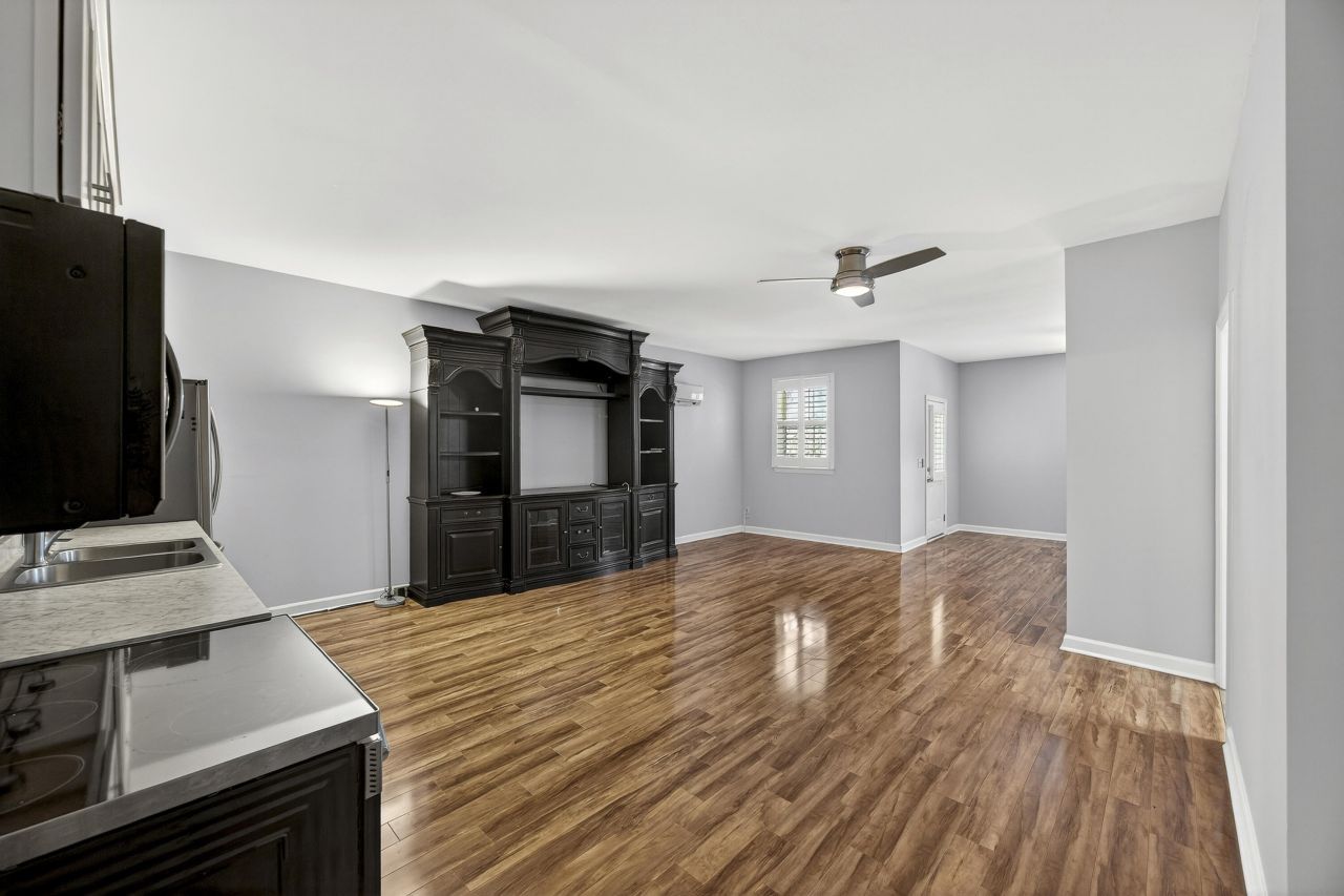 188 Fair Sailing Road Photo 41