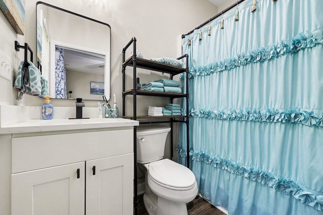 4315 Grande Harbour Blvd. Photo 19