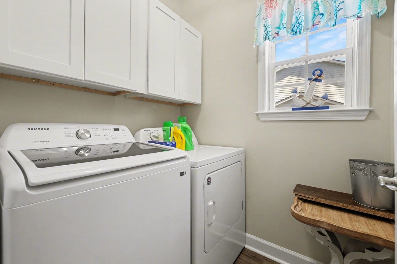 4315 Grande Harbour Blvd. Photo 20