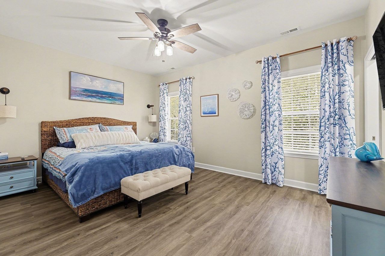 4315 Grande Harbour Blvd. Photo 21