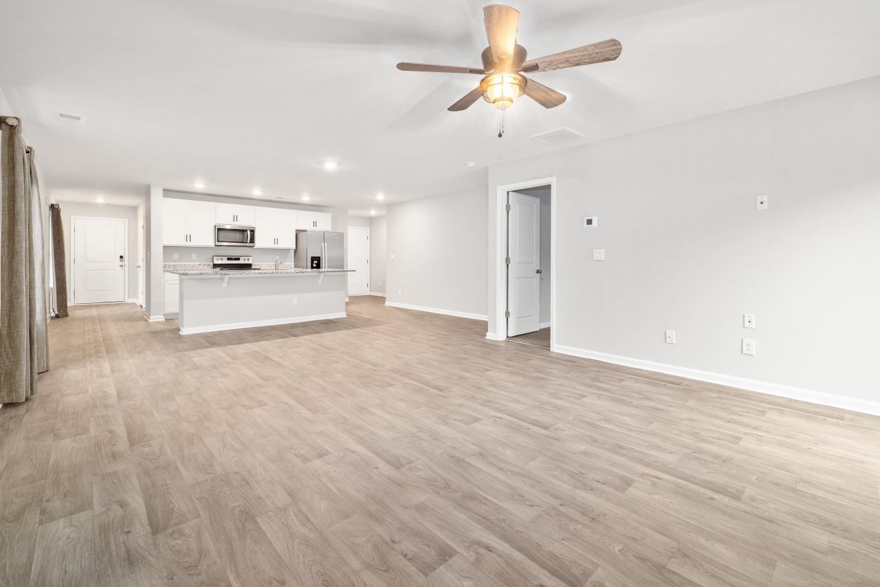 339 Woodcross Court Photo 12