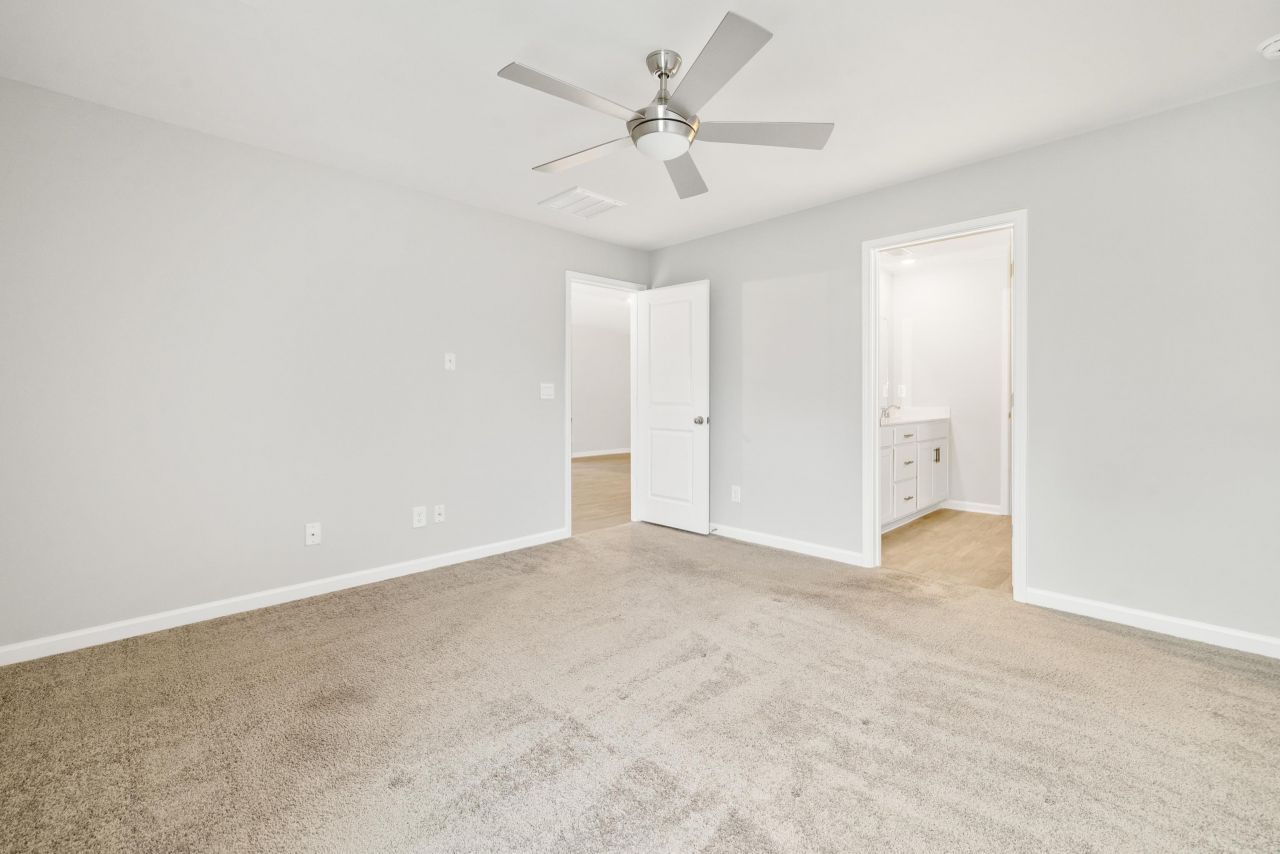 339 Woodcross Court Photo 17