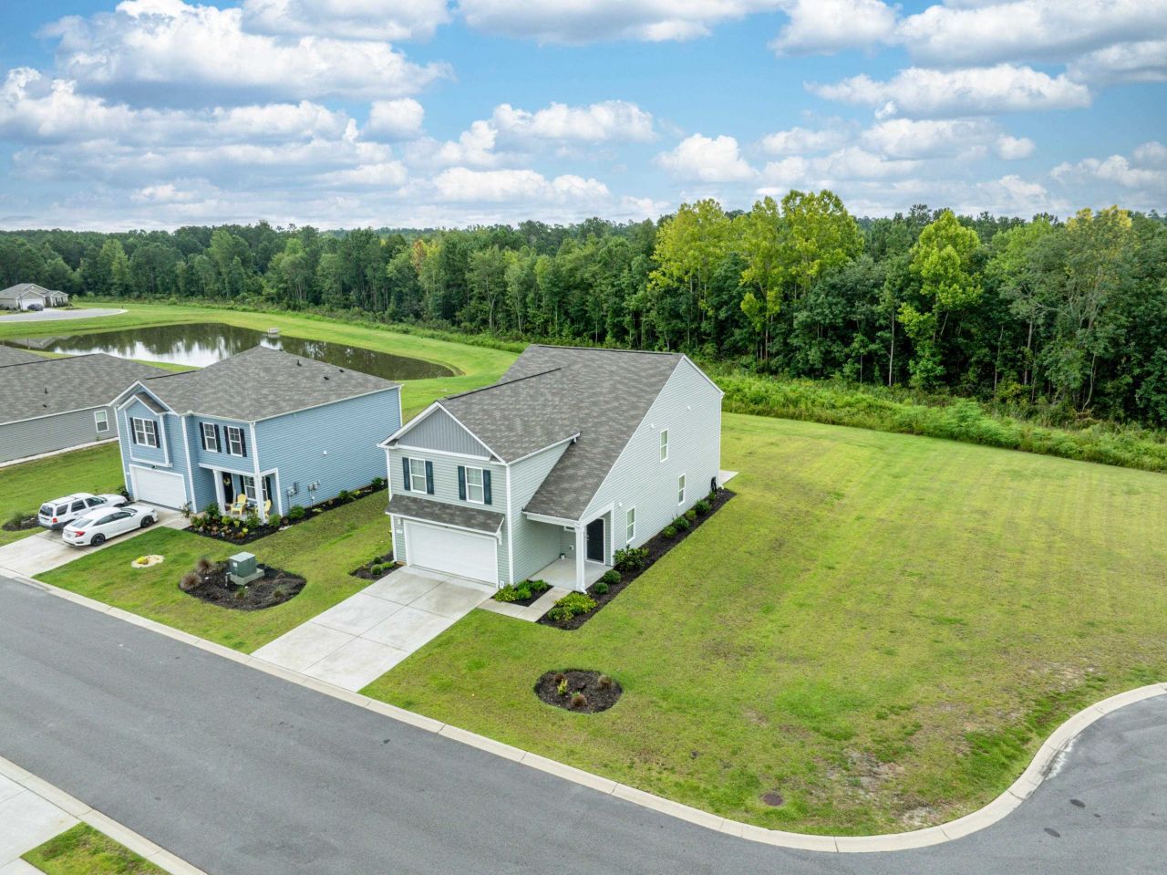 339 Woodcross Court Photo 4