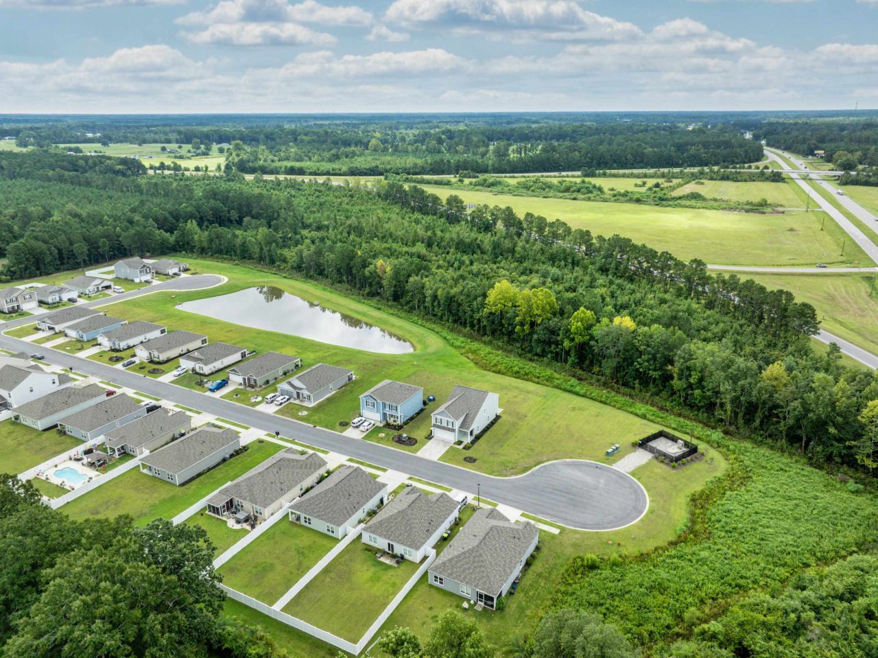 339 Woodcross Court Photo 7