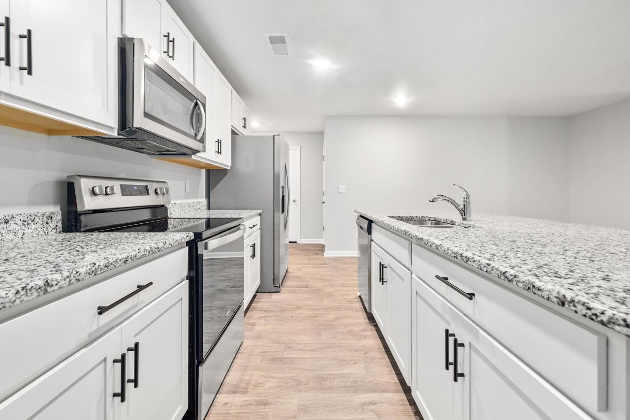 339 Woodcross Court Photo 9