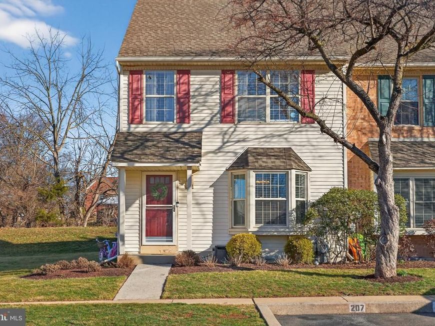 207 Cherrywood Court , Pottstown, PA 19464 Main Photo