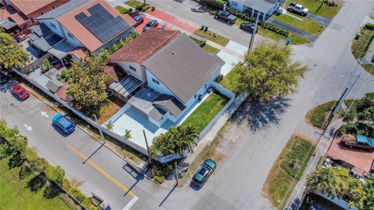 7893 SW 9th Ter , Miami, FL 33144 Photo