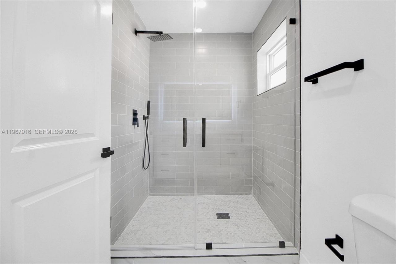 7893 SW 9th Ter, Miami, FL 33144 Photo