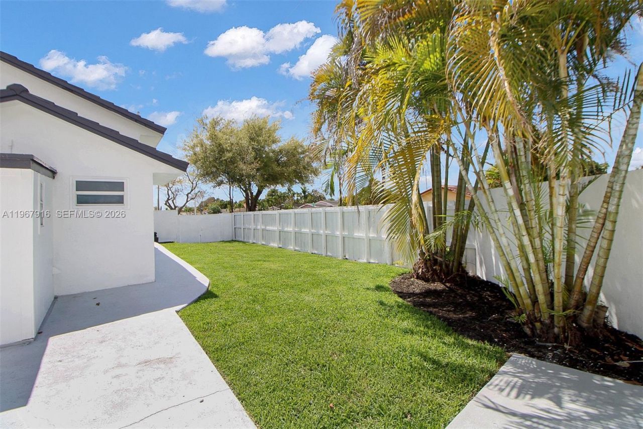 7893 SW 9th Ter, Miami, FL 33144 Photo