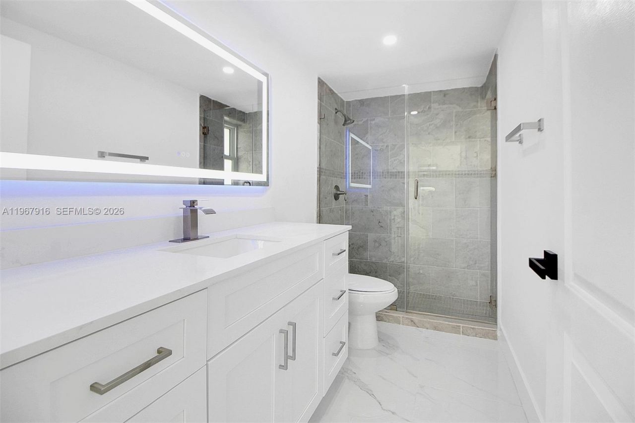 7893 SW 9th Ter , Miami, FL 33144 Photo