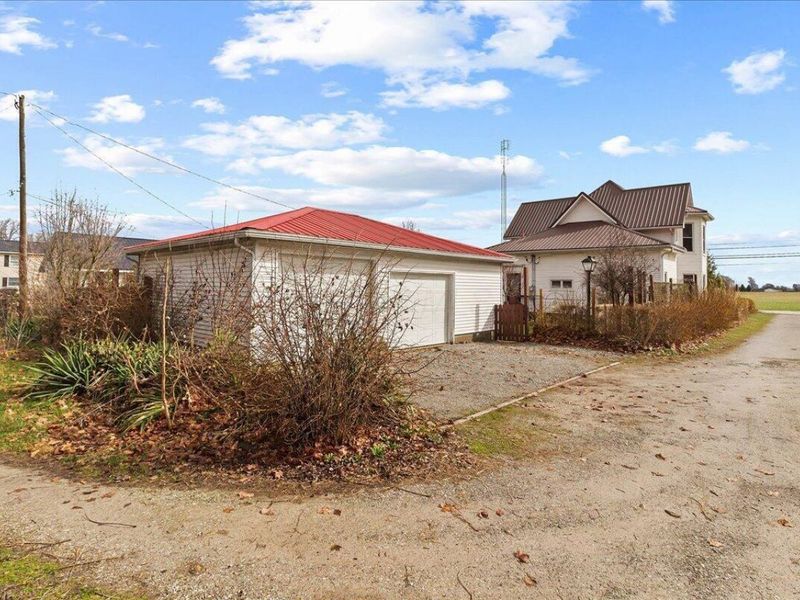 710 S Springfield Street , Saint Paris, OH 43072 Photo 2