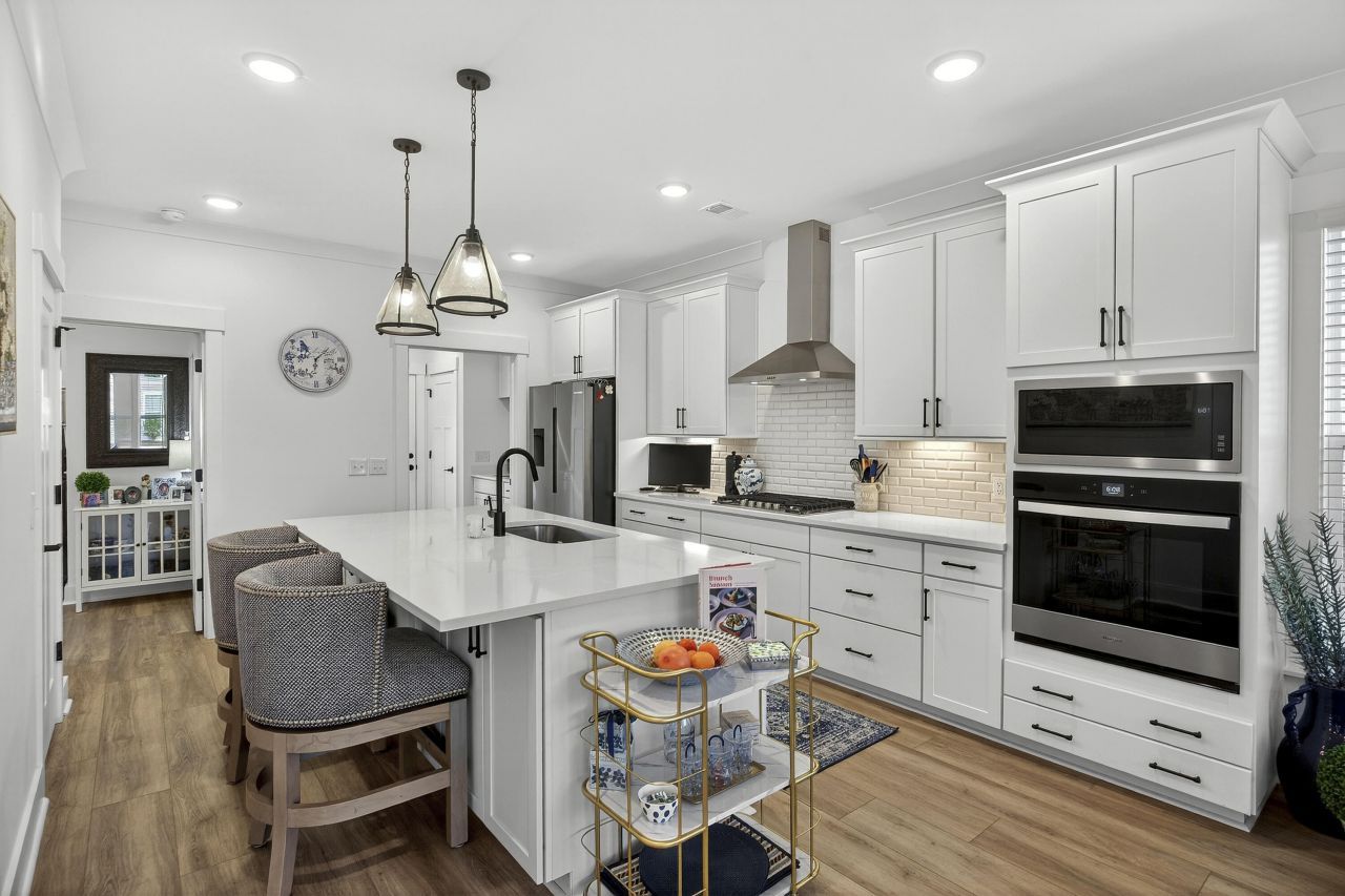 106 Pine Waters Lane Photo 10