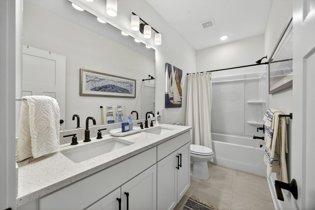 106 Pine Waters Lane Photo 38