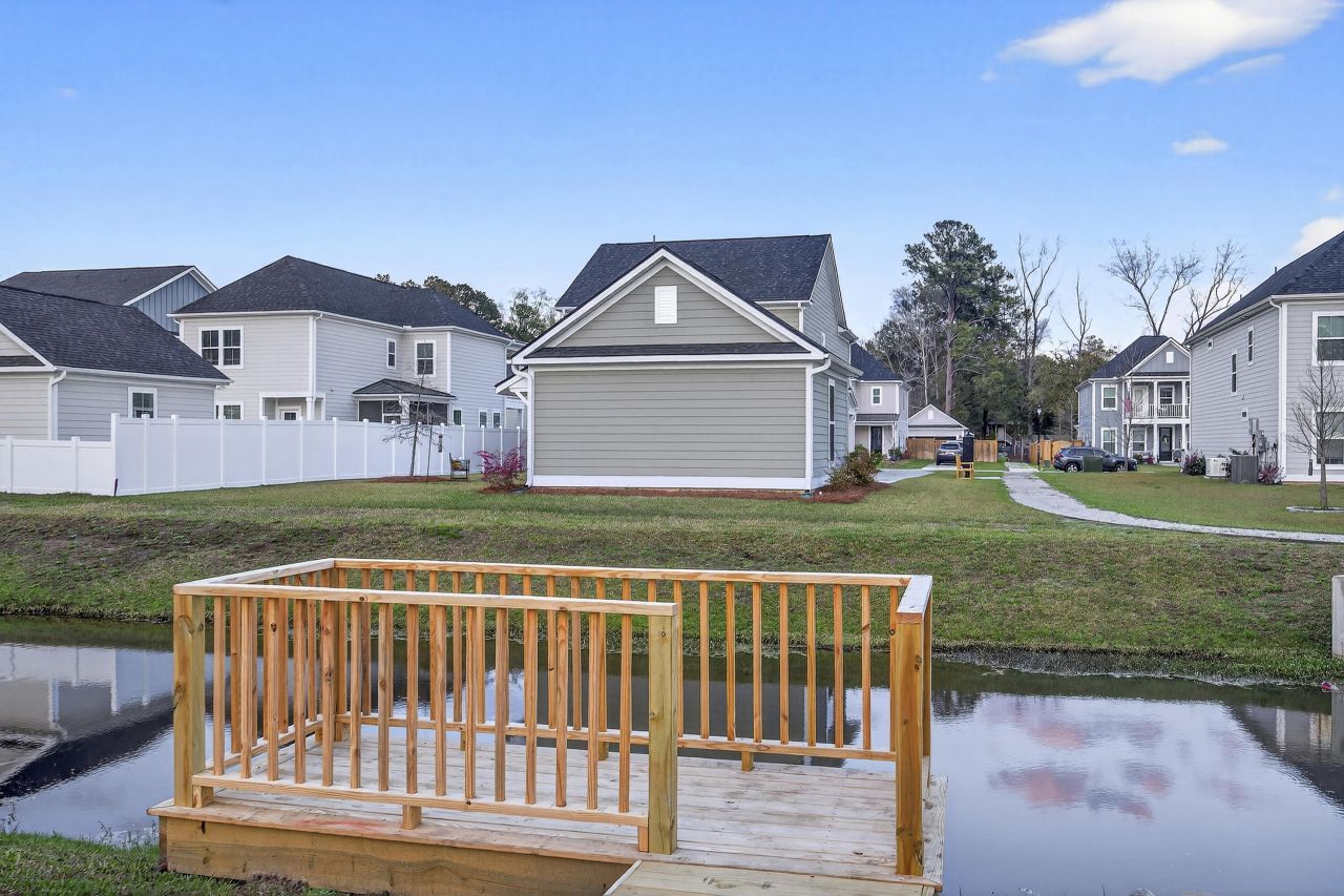106 Pine Waters Lane Photo 44