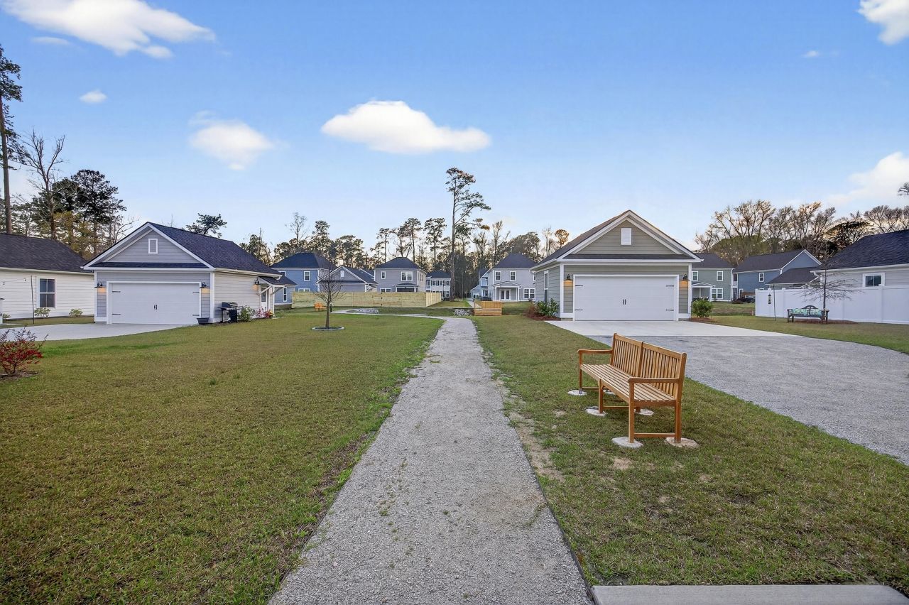 106 Pine Waters Lane Photo 47