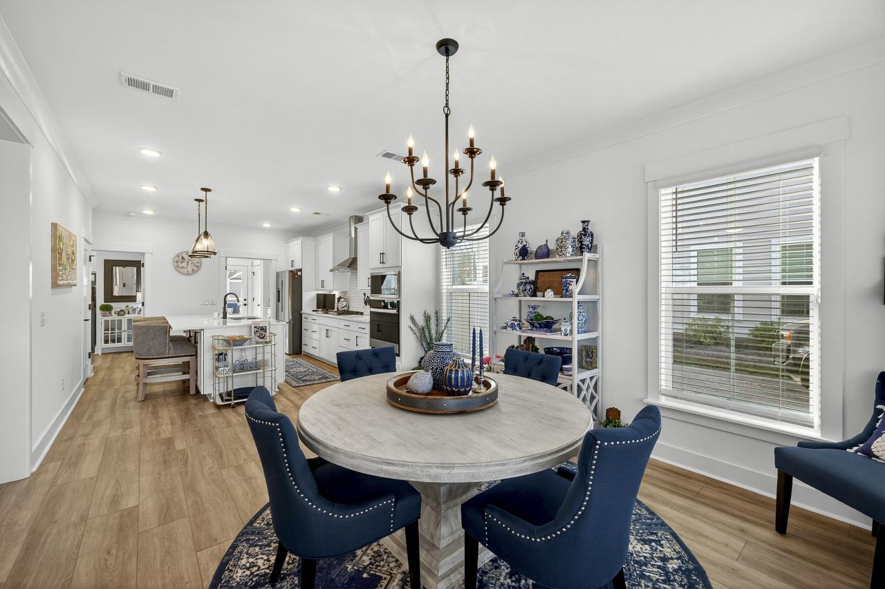 106 Pine Waters Lane Photo 8