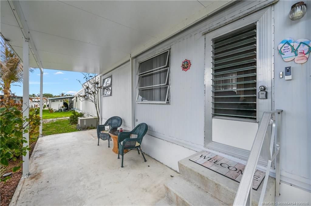 608 Garden View Way Ne, Jensen Beach, FL 34957 Photo