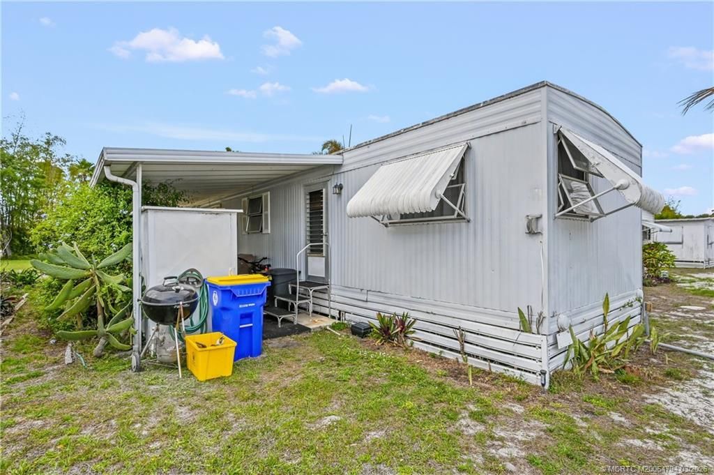 608 Garden View Way Ne, Jensen Beach, FL 34957 Photo