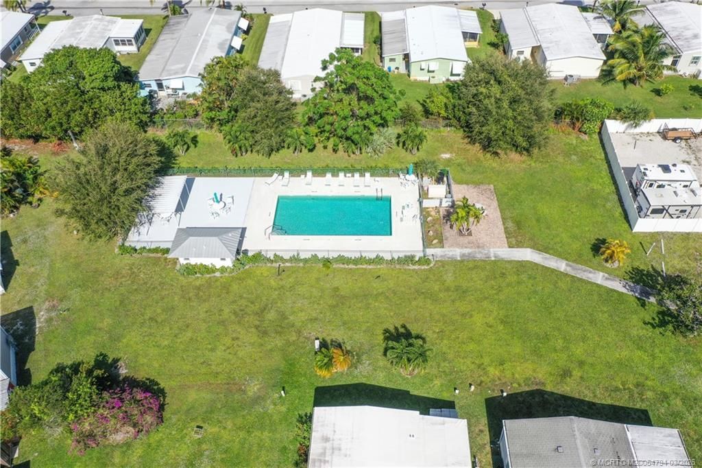 608 Garden View Way Ne, Jensen Beach, FL 34957 Photo