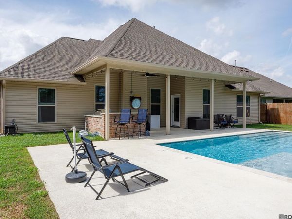 23570 Gardenia Ave, Denham Springs, LA 70726