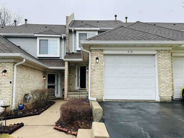 419 Lakeview Circle , Bolingbrook, IL 60440