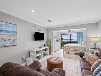7453 Sunset Harbor Drive Navarre, FL 32566