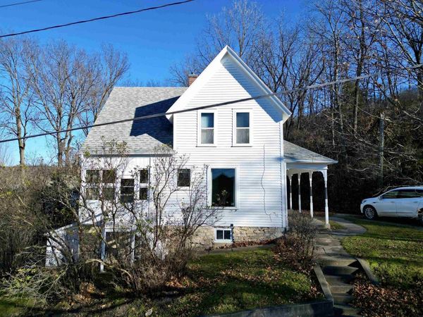 401 William Street, Decorah, IA 52101