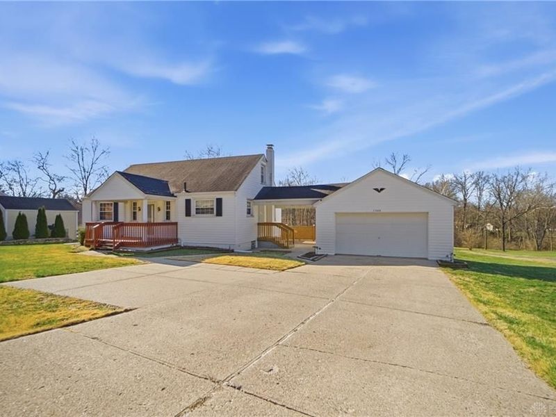 7569 West Chester Road, West Chester, OH 45069 Photo 3