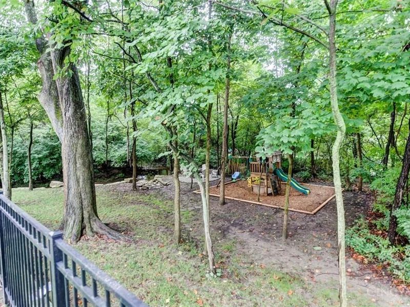 1872 Olde Haley Drive, Washington Township, OH 45458 Photo 21