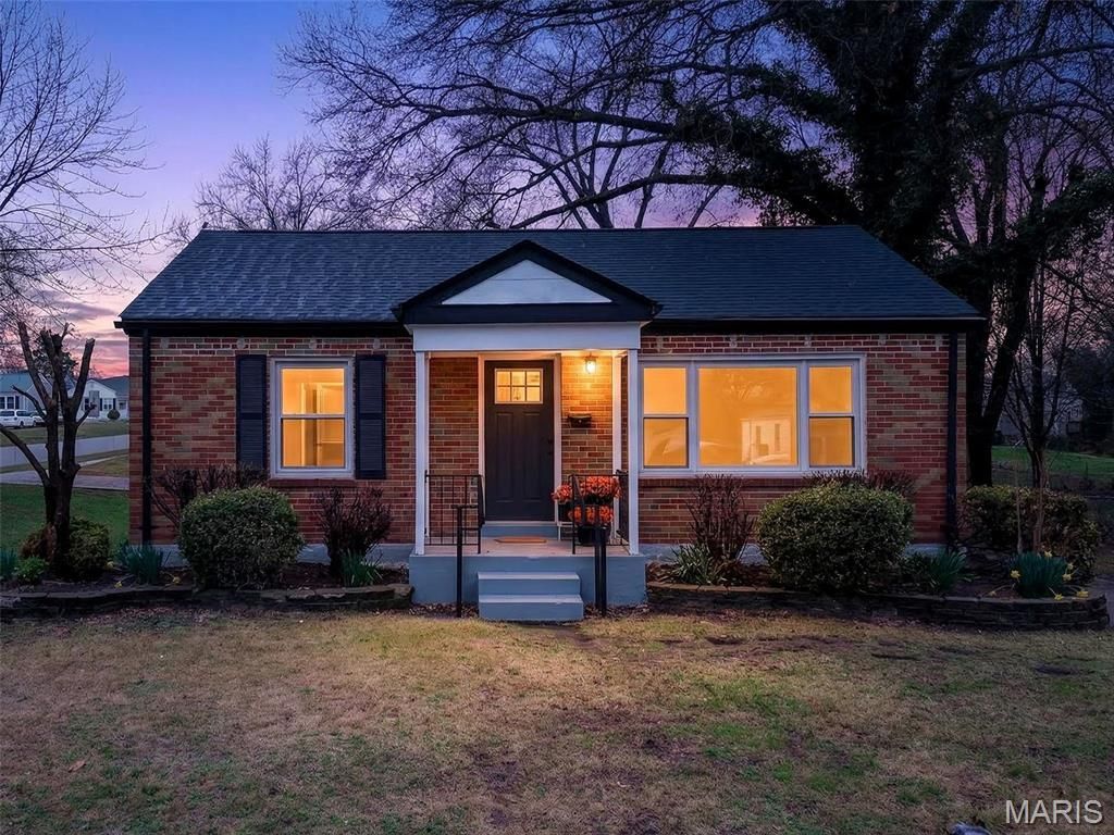 4033 Ashby Road, Saint Louis, MO 63074 Main Photo