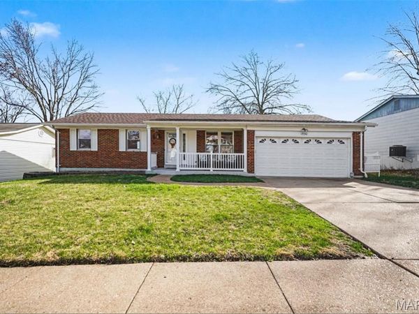 1590 Codorniz Lane, Fenton, MO 63026