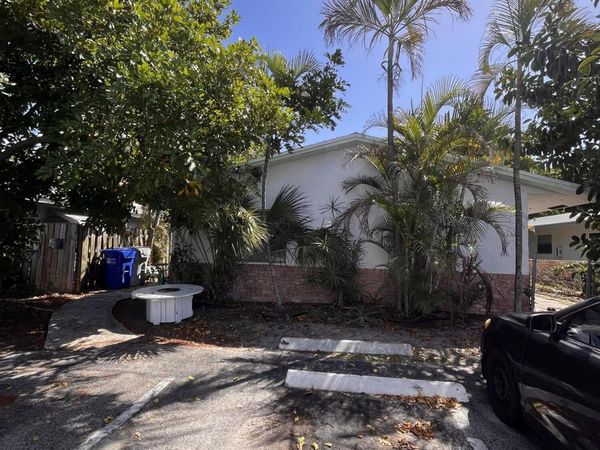 1304 NE 4th Street, Pompano Beach, FL 33060