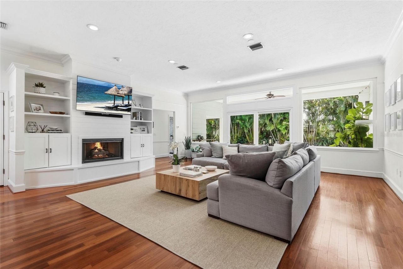 1920 Wisteria Street, Sarasota, FL 34239 Photo